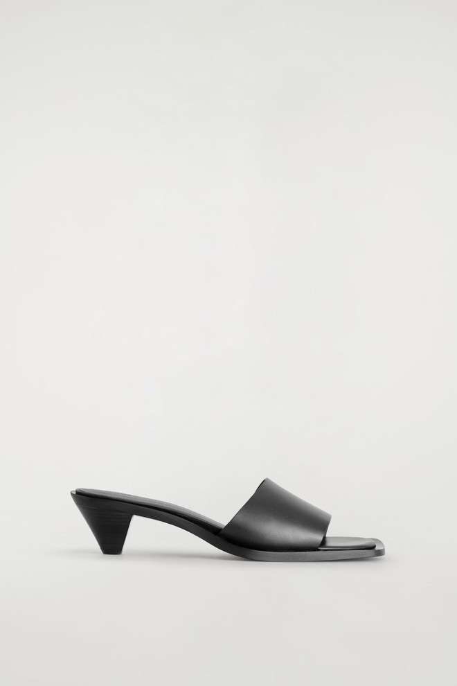 Shoes packshot